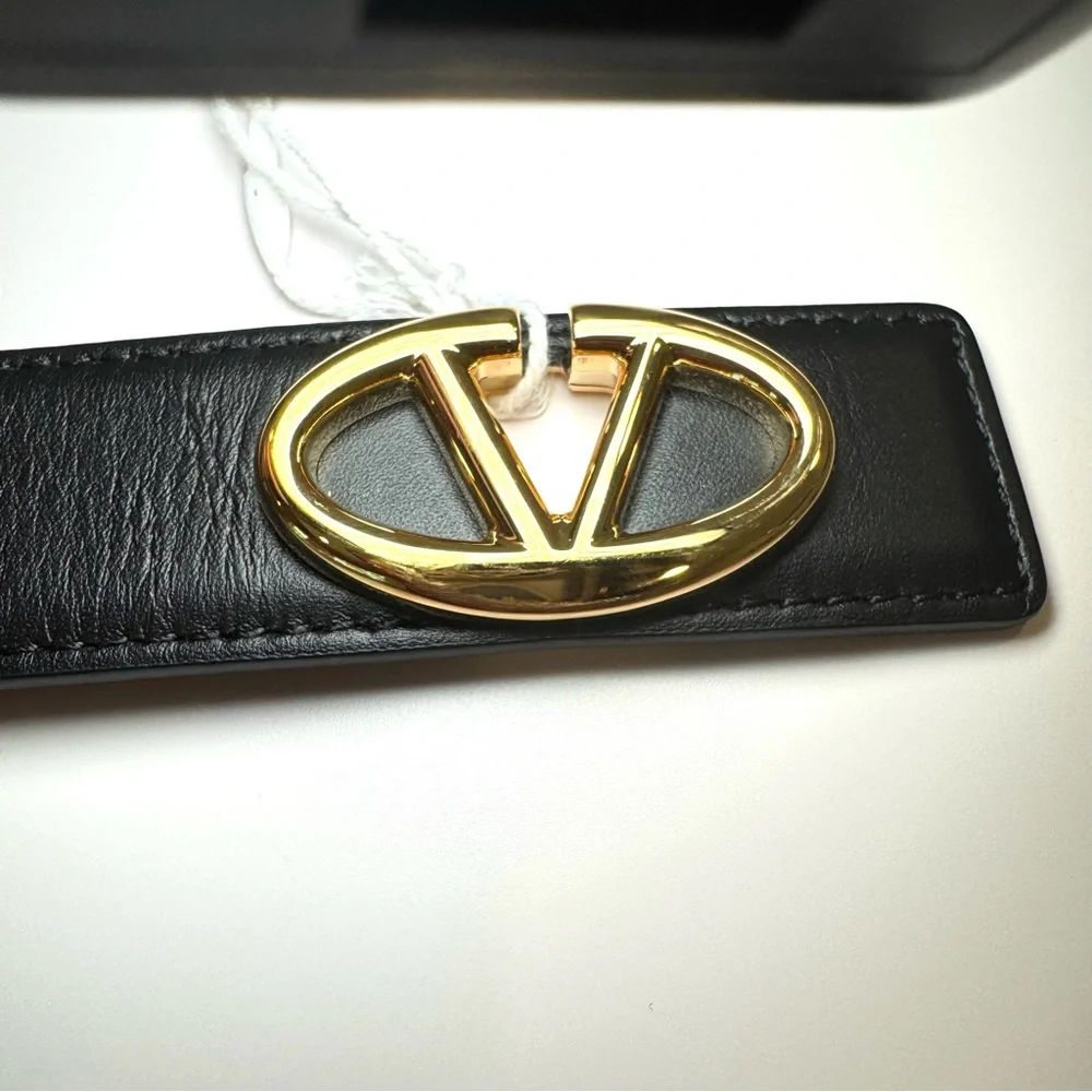 NWT Valentino Garavani Bold Edition V Logo Black Calfskin Leather Belt, Sz 80/32